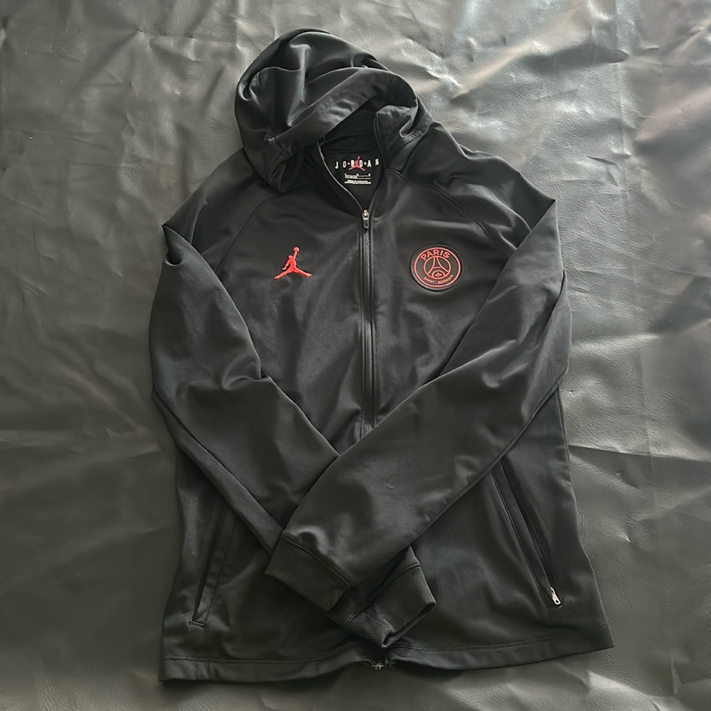 PSG black zippered hoodie and matching pants